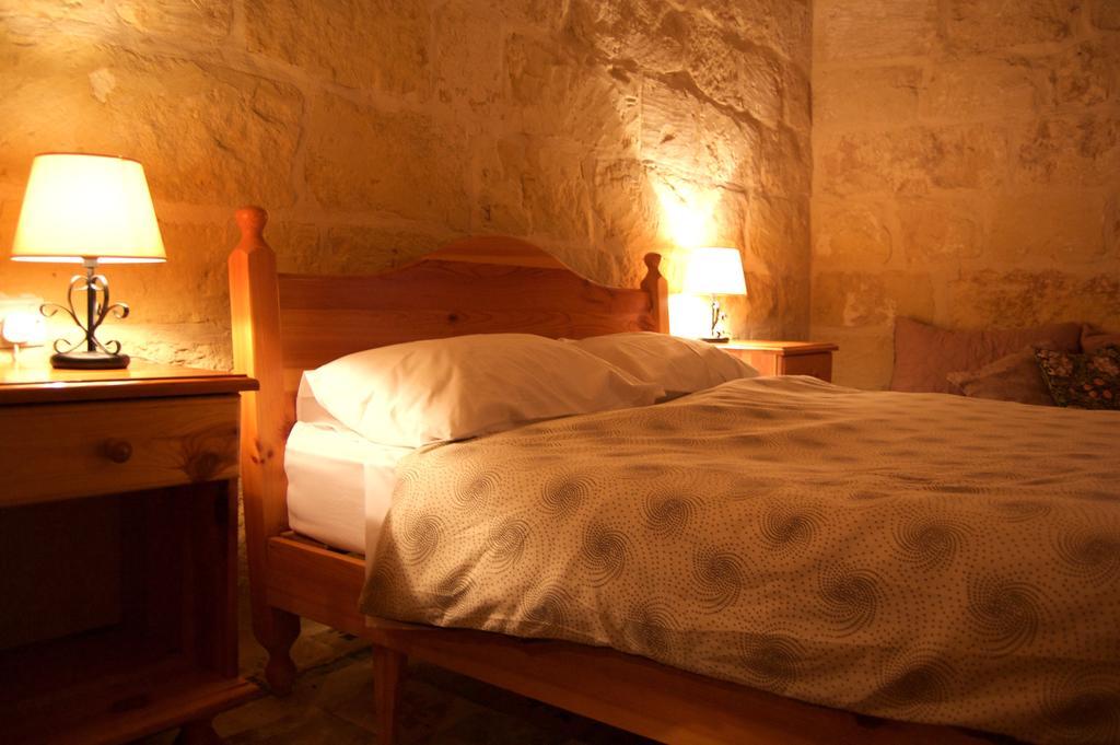 Ta'Kemmuna Hotel Qala Екстериор снимка